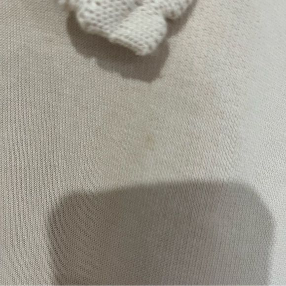 Zara long sleeve cream color top with scalloped color size small - Picture 4 of 9